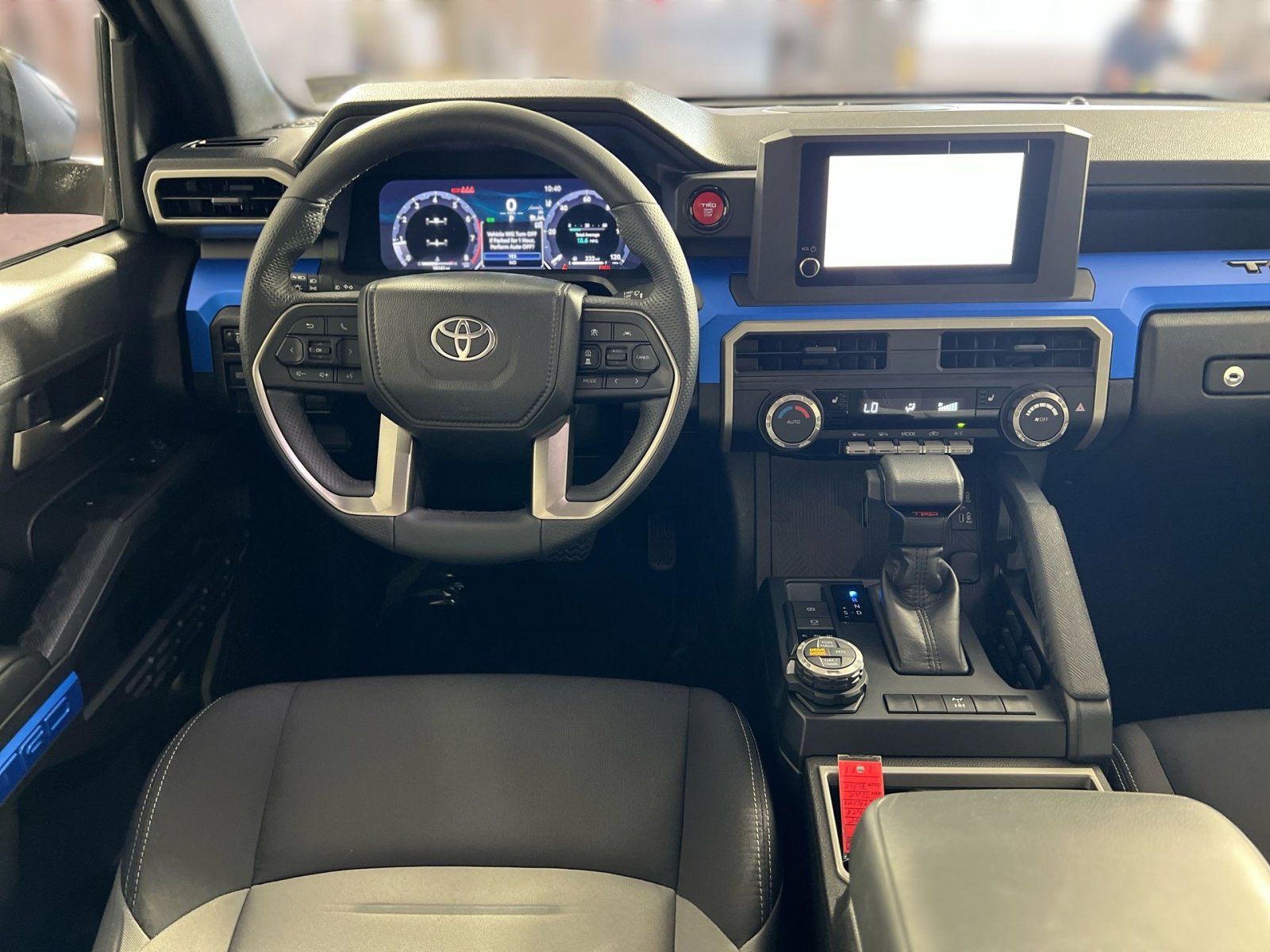 Used 2025 Toyota Tacoma TRD Off-Road image 21