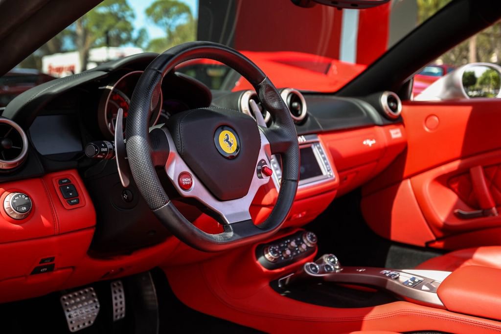 Used 2010 Ferrari California image 42