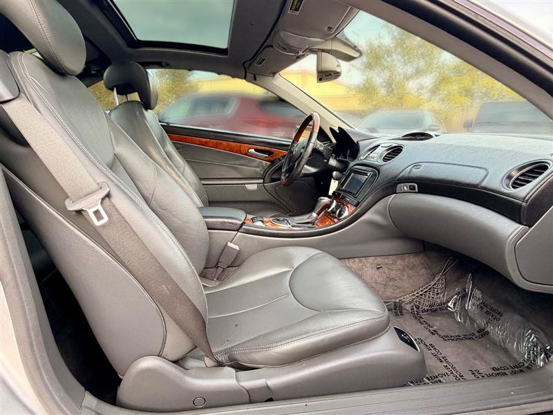 Used 2005 Mercedes-Benz SL 500 w/ AMG Sport Pkg image 19