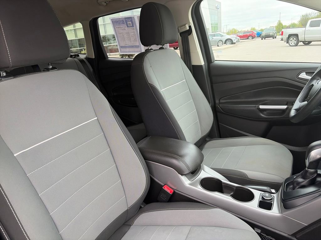 Used 2015 Ford Escape SE FWD image 12