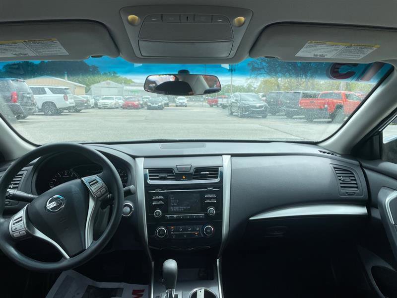 Used 2015 Nissan Altima 2.5 S w/ Power Driver Seat Package FWD image 9
