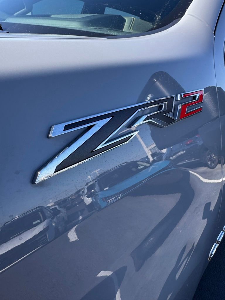 Used 2024 Chevrolet Silverado 2500 ZR2 w/ Technology Package image 10