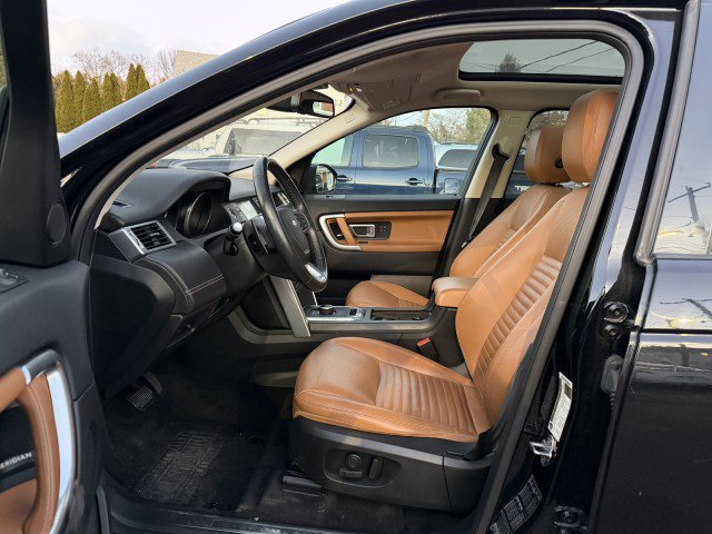 Used 2018 Land Rover Discovery Sport HSE Luxury image 9