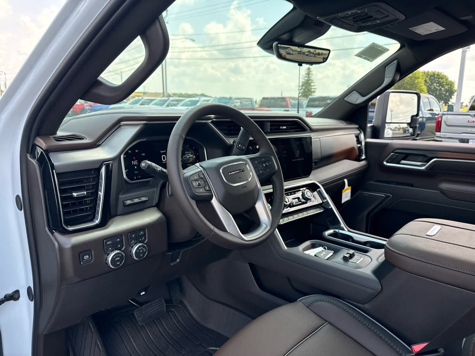 New 2026 GMC Sierra 3500 Denali w/ Technology Package AWD/4WD image 13
