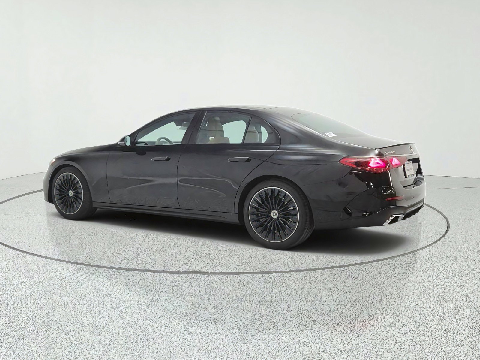 New 2027 Mercedes-Benz E 450 4MATIC Sedan image 7