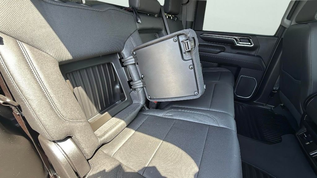 Used 2024 Chevrolet Silverado 2500 LTZ image 34