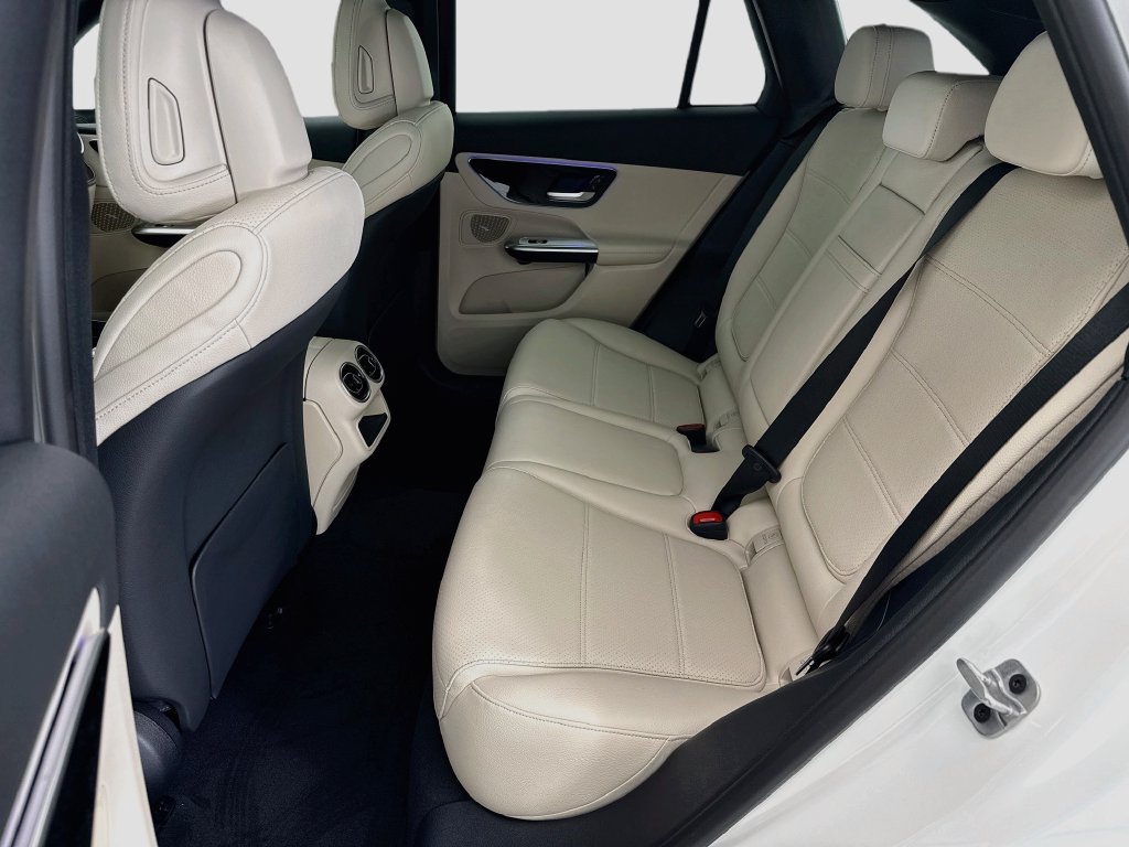 Certified 2026 Mercedes-Benz GLC 300 image 19