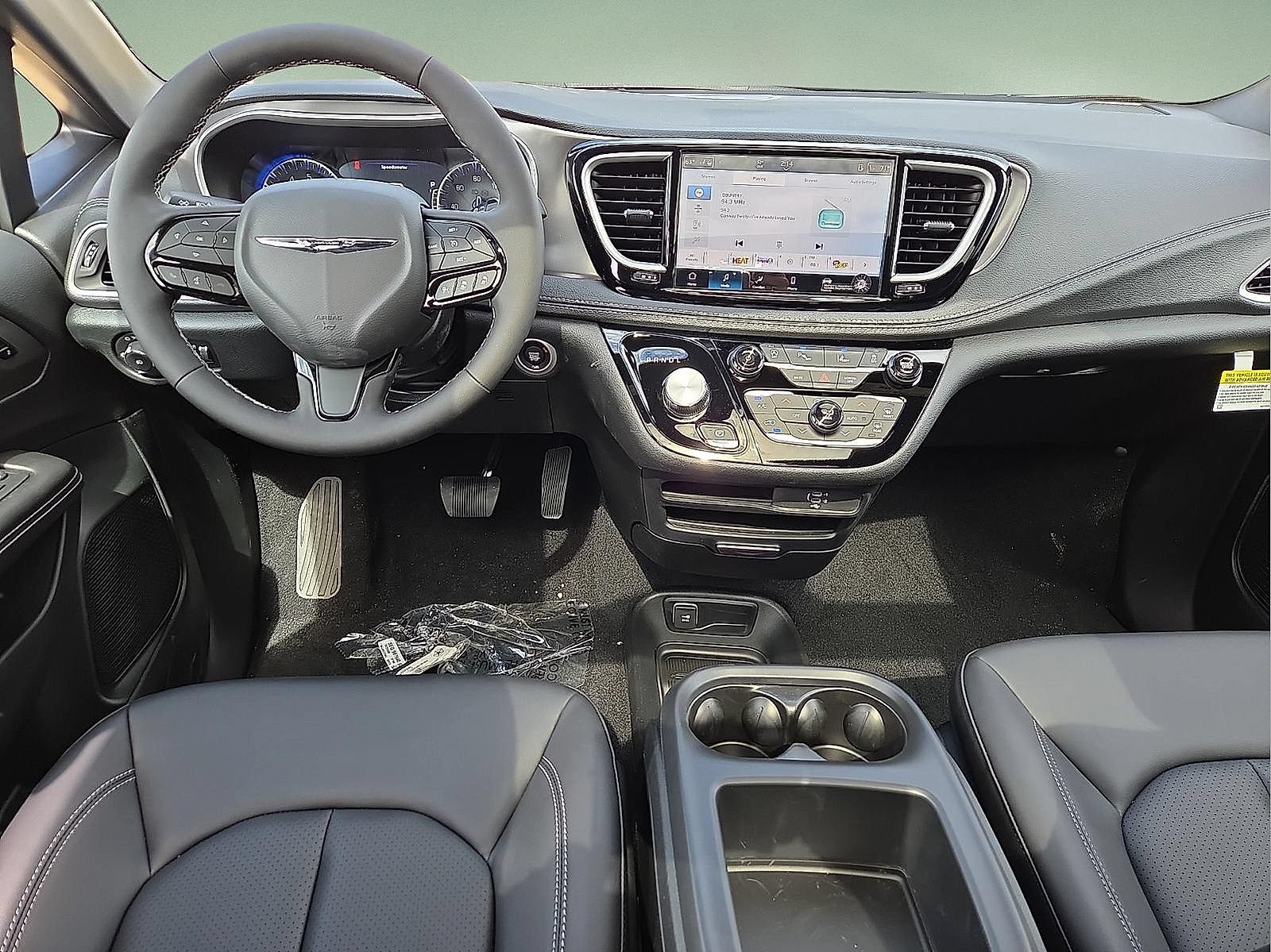 New 2026 Chrysler Pacifica Select w/ S Appearance Package FWD image 12