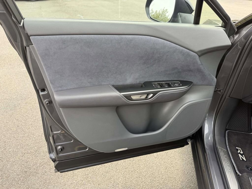 Used 2023 Lexus RZ 450e Premium w/ Accessory Package (Z1) image 13