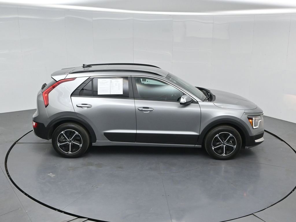 Used 2024 Kia Niro EX FWD image 52