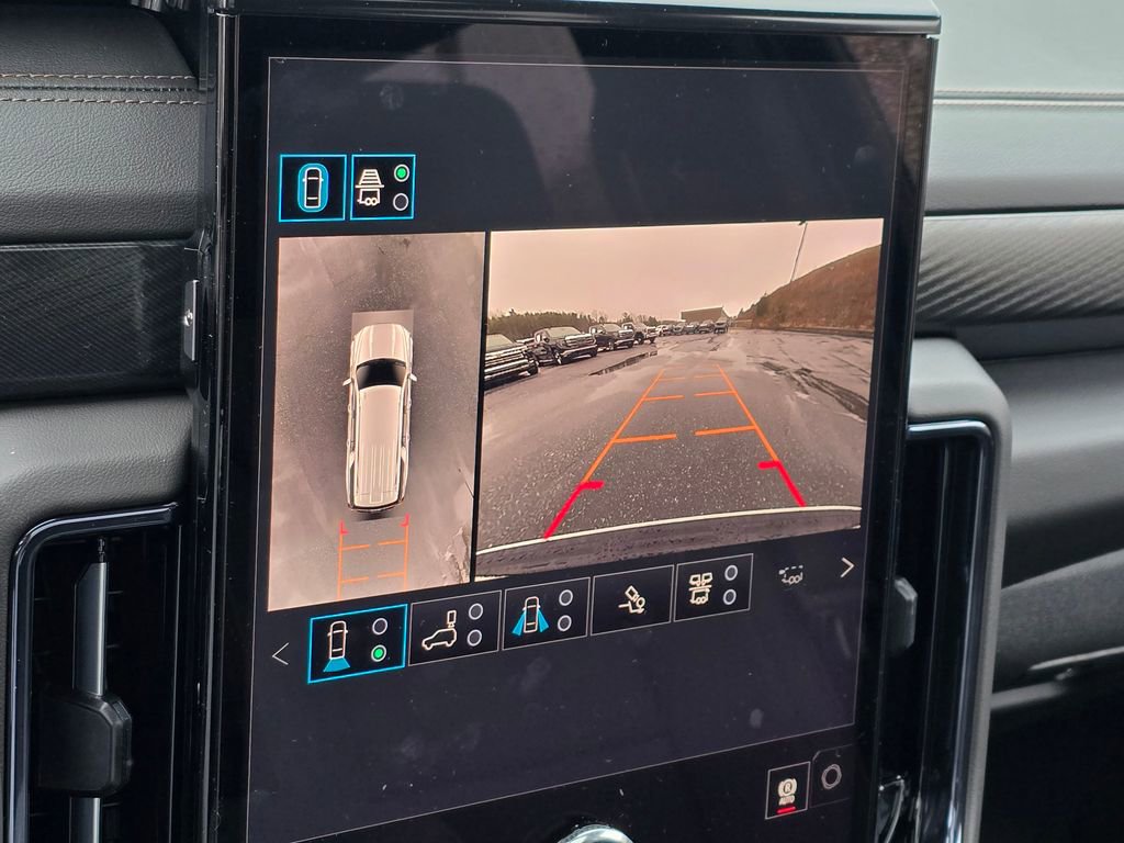 New 2026 GMC Yukon XL AT4 w/ AT4 Premium Plus Package image 10