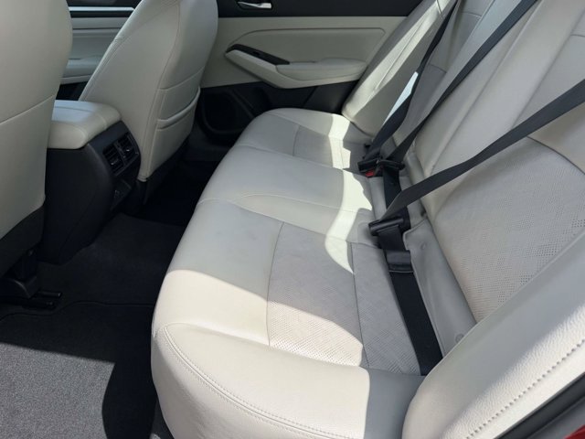 Used 2023 Nissan Altima 2.5 SL AWD/4WD image 14