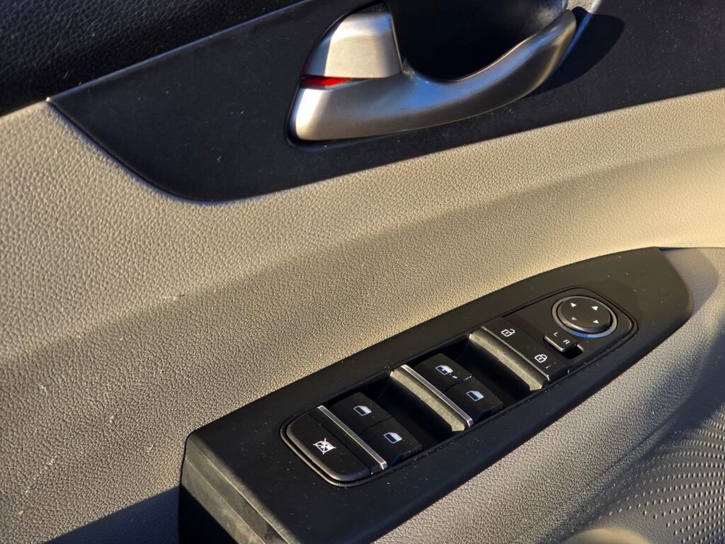 Used 2019 Kia Forte LXS image 21