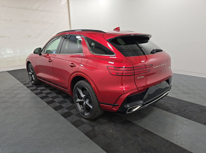 Used 2026 Genesis GV70 3.5T Sport Prestige AWD/4WD image 3
