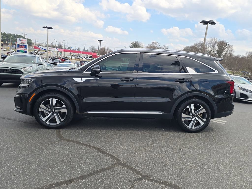 Used 2022 Kia Sorento SX w/ Panoramic Sunroof Package image 6