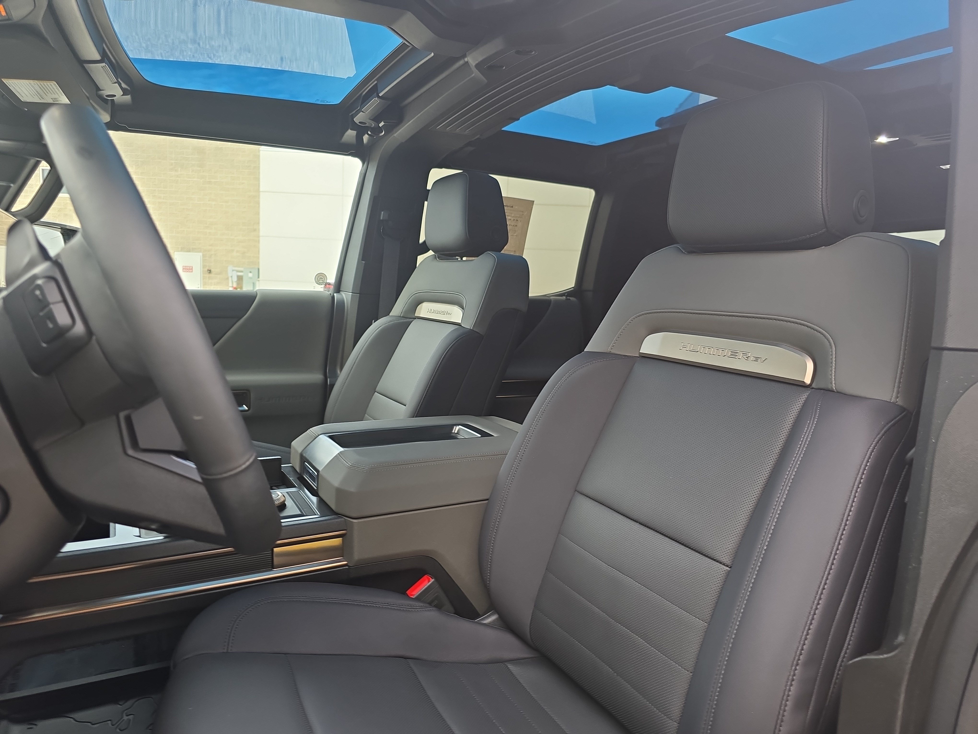 Used 2025 GMC Hummer EV 2X AWD/4WD image 14