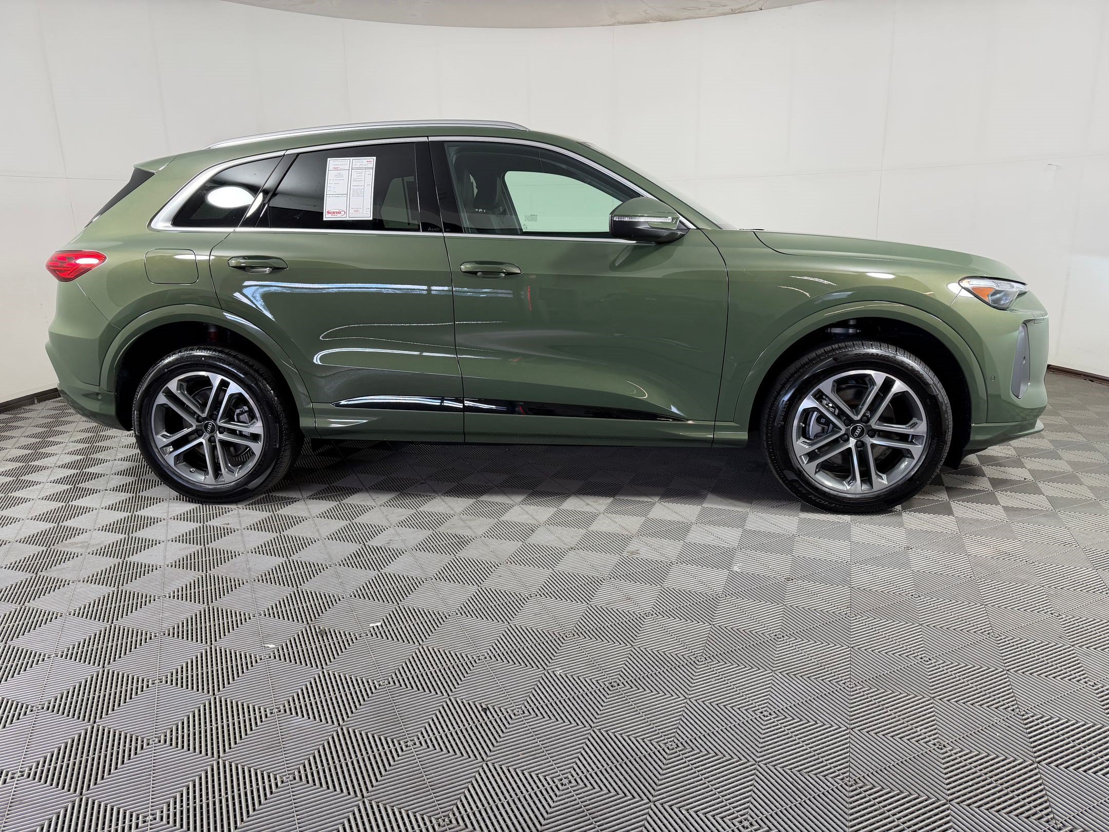 New 2026 Audi Q5 Premium AWD/4WD image 8