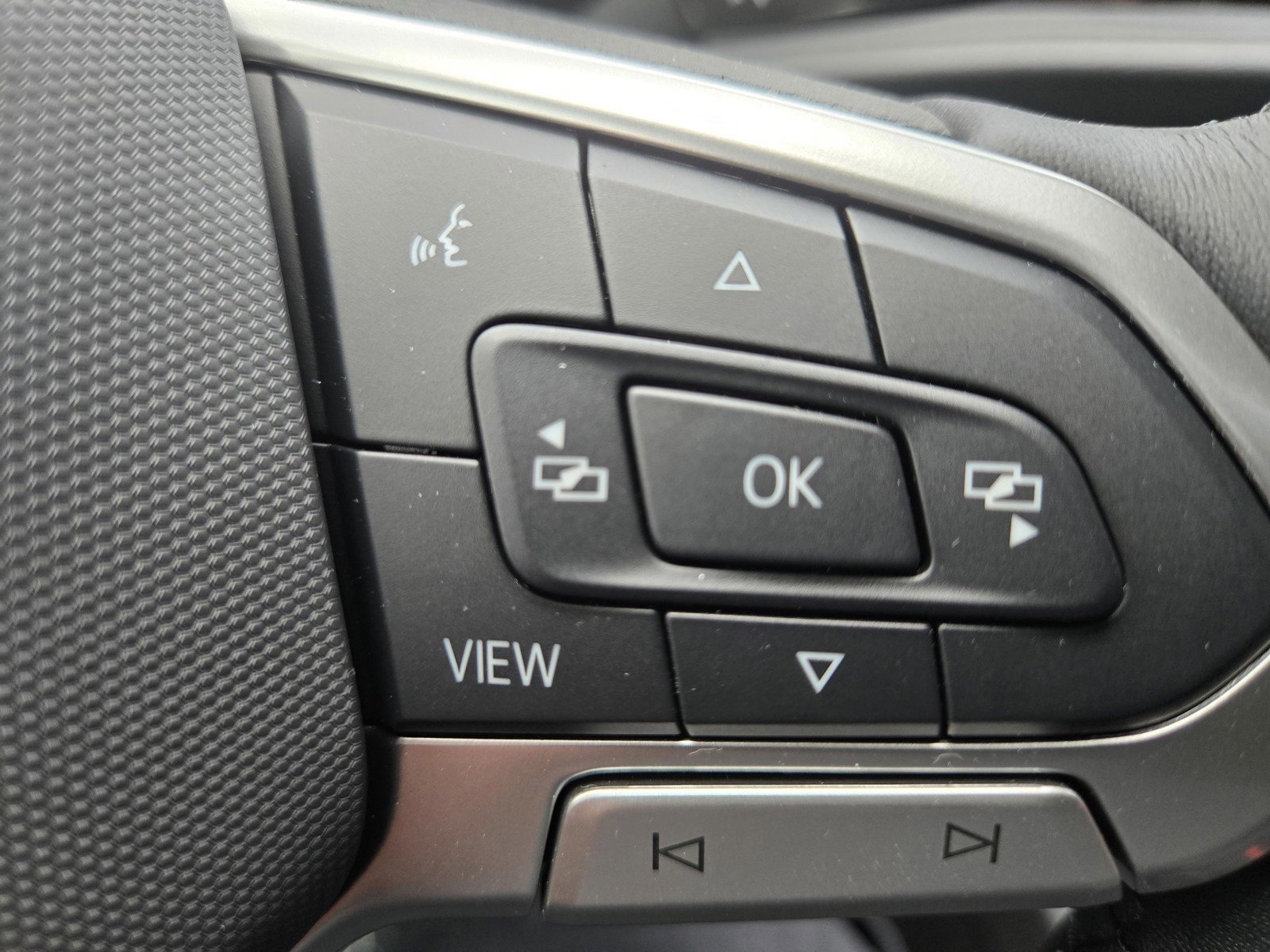 Used 2024 Volkswagen Jetta Sport image 20