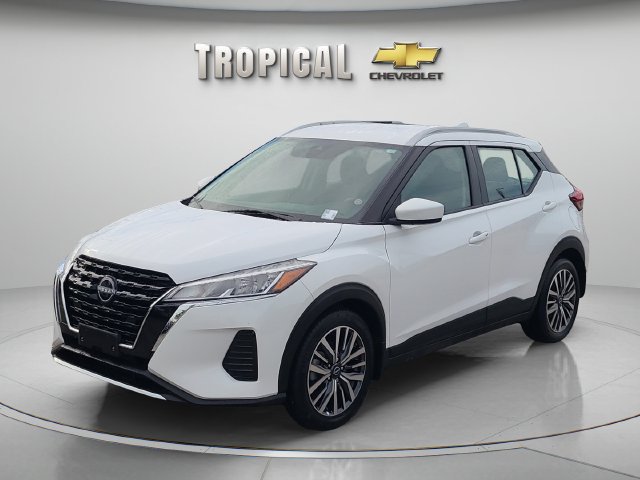 Used 2024 Nissan Kicks SV