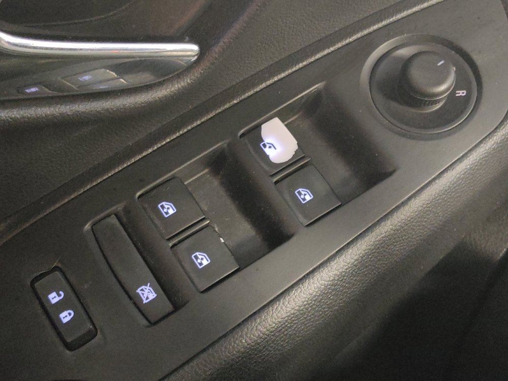 Used 2020 Chevrolet Trax LS w/ Tint and Cruise Package FWD image 27