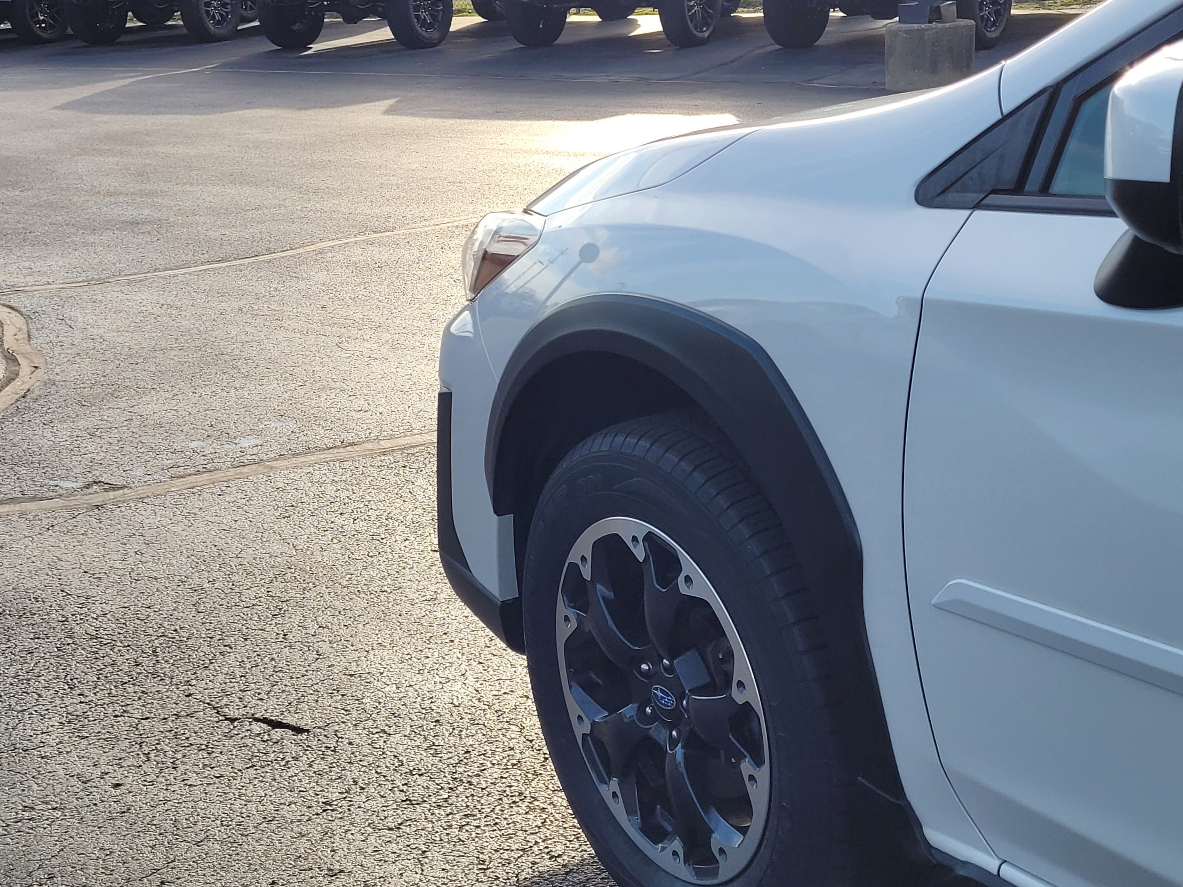 Used 2021 Subaru Crosstrek 2.0i Premium image 11