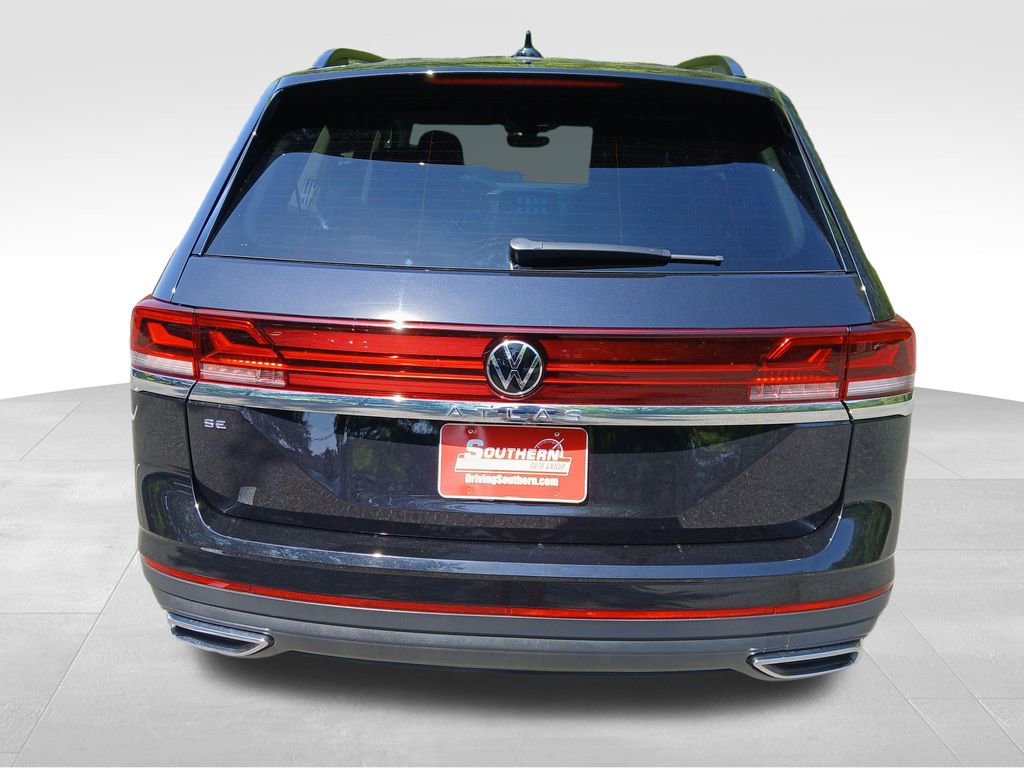Used 2025 Volkswagen Atlas SE image 9