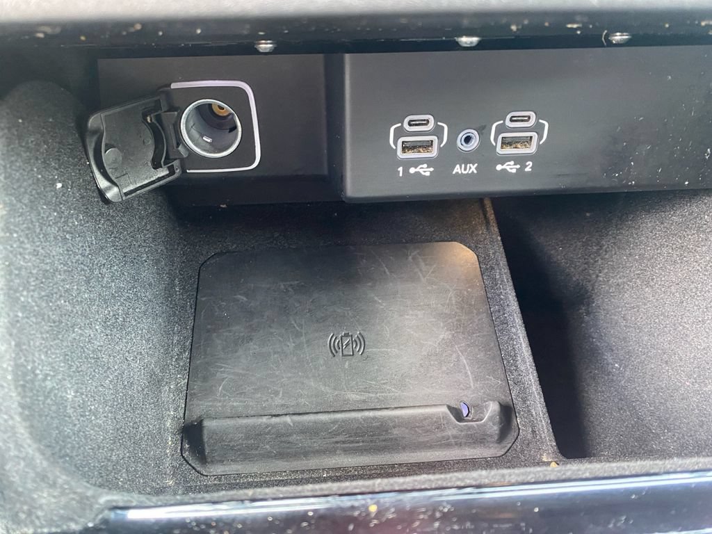 Used 2024 Jeep Wagoneer Series II w/ Flexible Seating Group RWD image 20