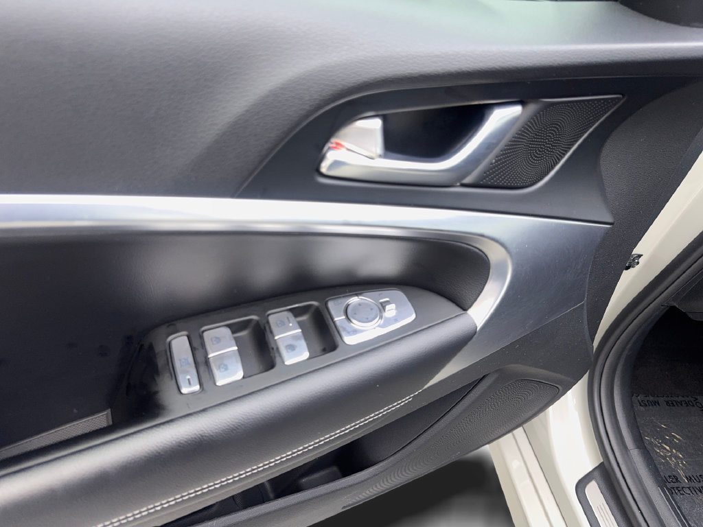 Used 2026 Genesis G70 2.5T RWD image 34