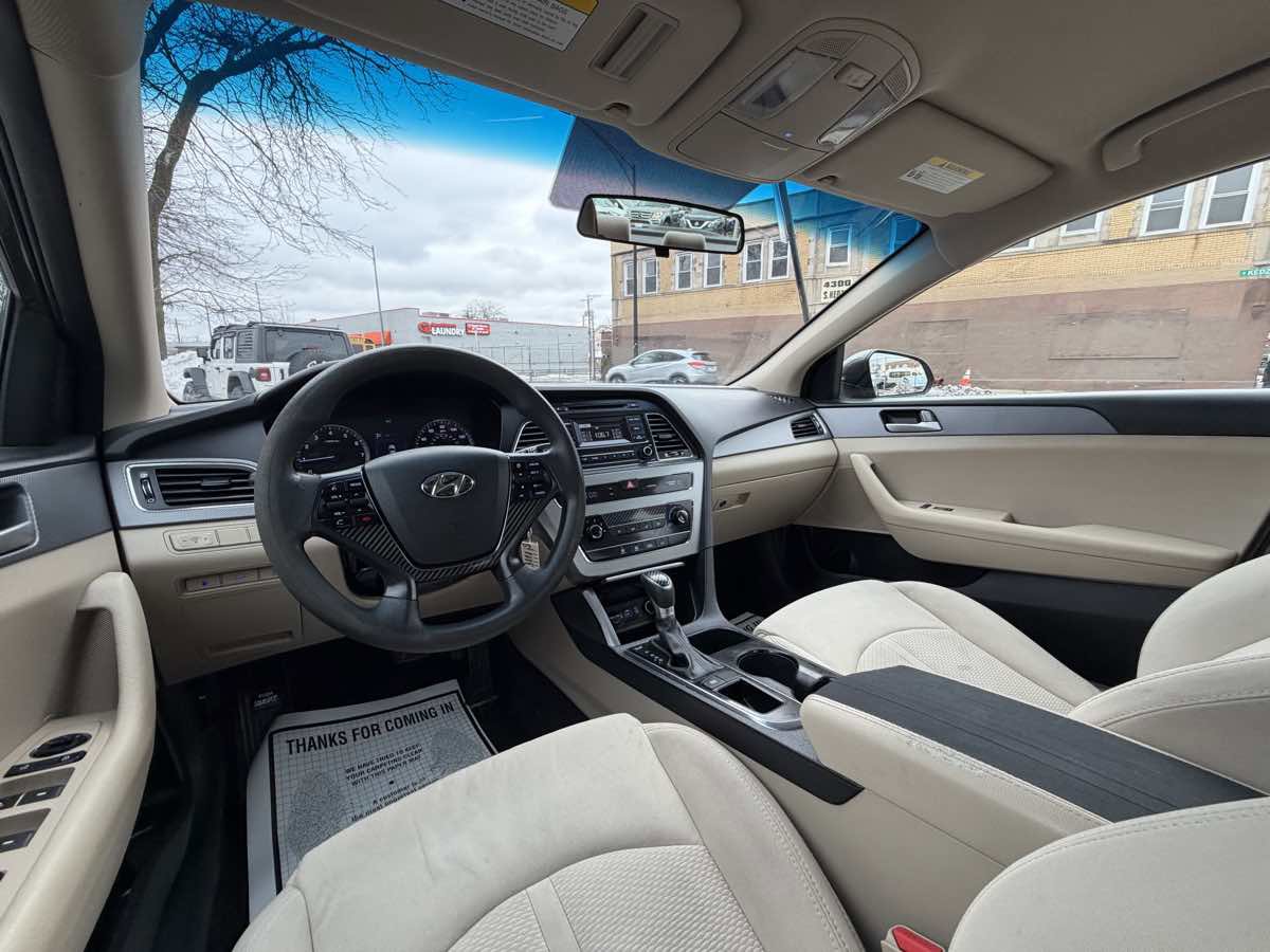 Used 2017 Hyundai Sonata SE image 14