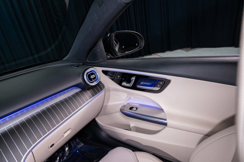 Certified 2023 Mercedes-Benz C 300 Sedan image 21