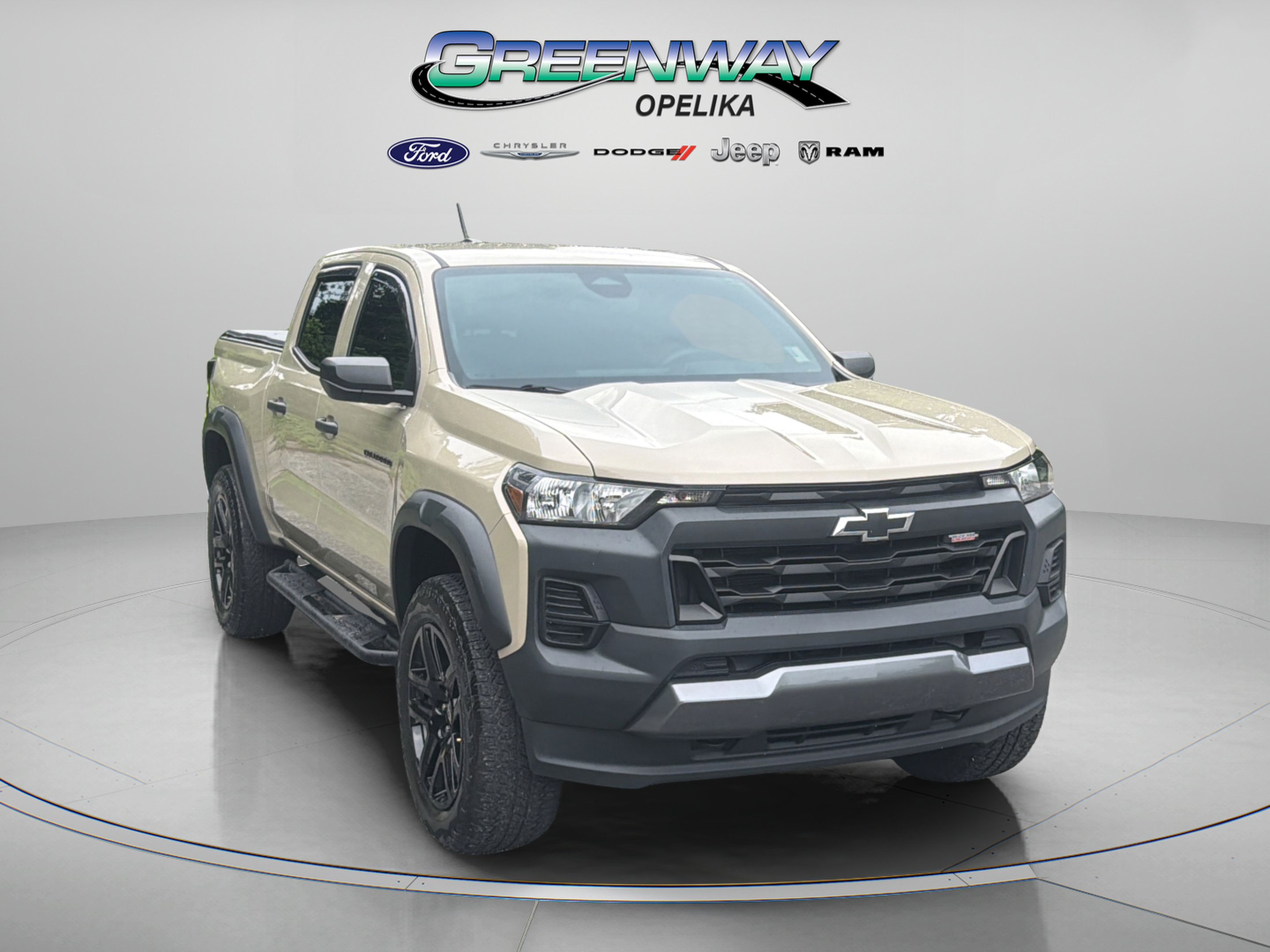 Used 2023 Chevrolet Colorado Trail Boss w/ Advanced Trailering Package AWD/4WD image 1