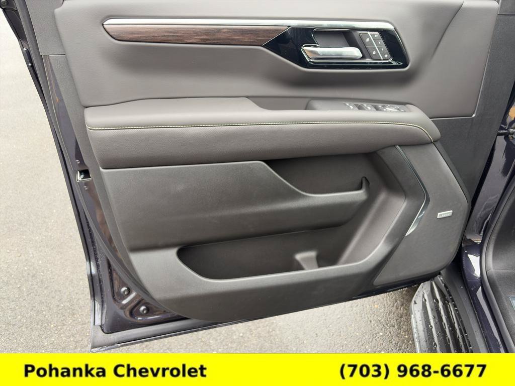 New 2026 Chevrolet Tahoe Premier w/ Sun And Tow Package AWD/4WD image 25