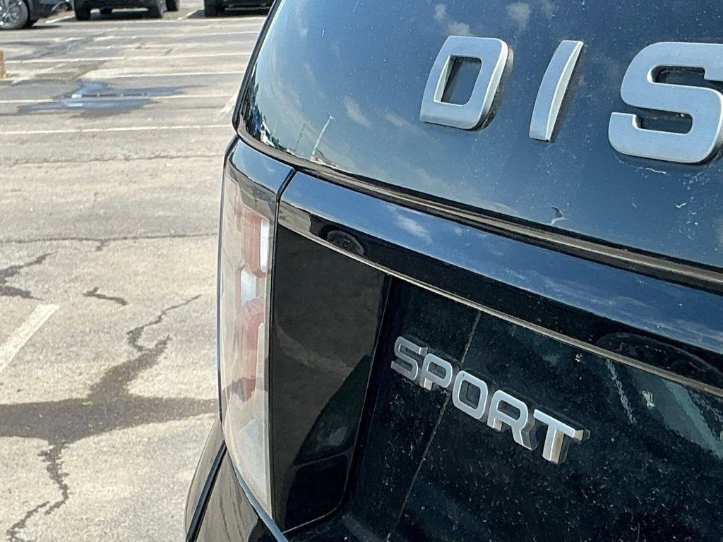 Used 2019 Land Rover Discovery Sport SE image 24