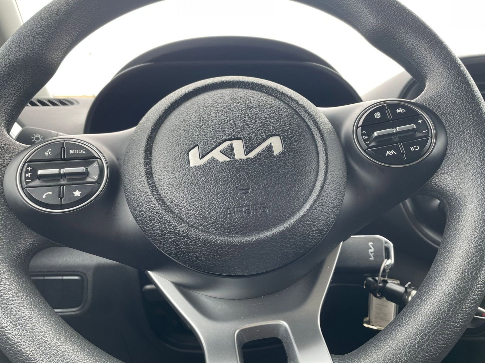 Used 2025 Kia Soul LX w/ LX Technology Package image 25