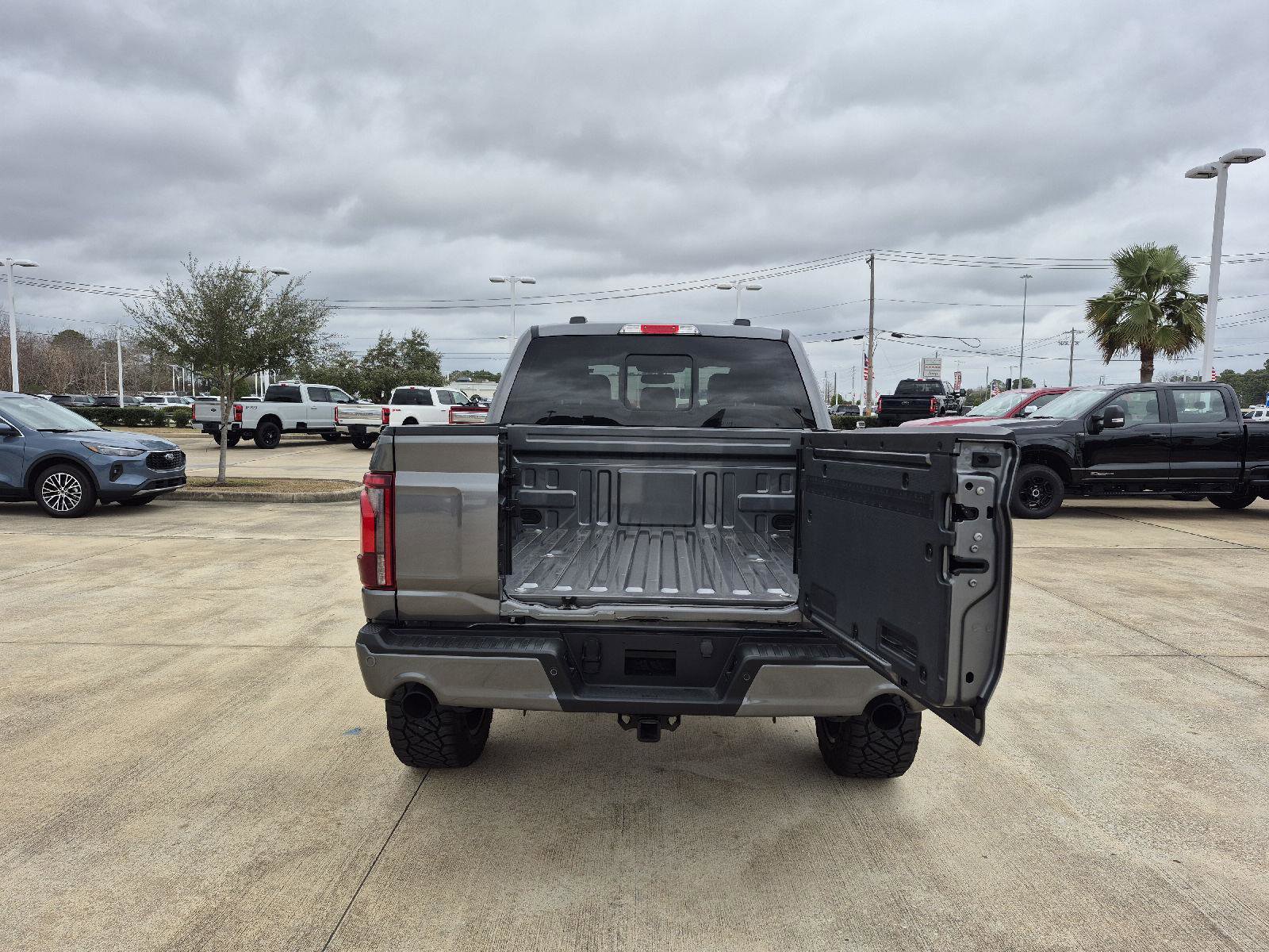 New 2025 Ford F150 Lariat w/ Equipment Group 501A Mid image 5