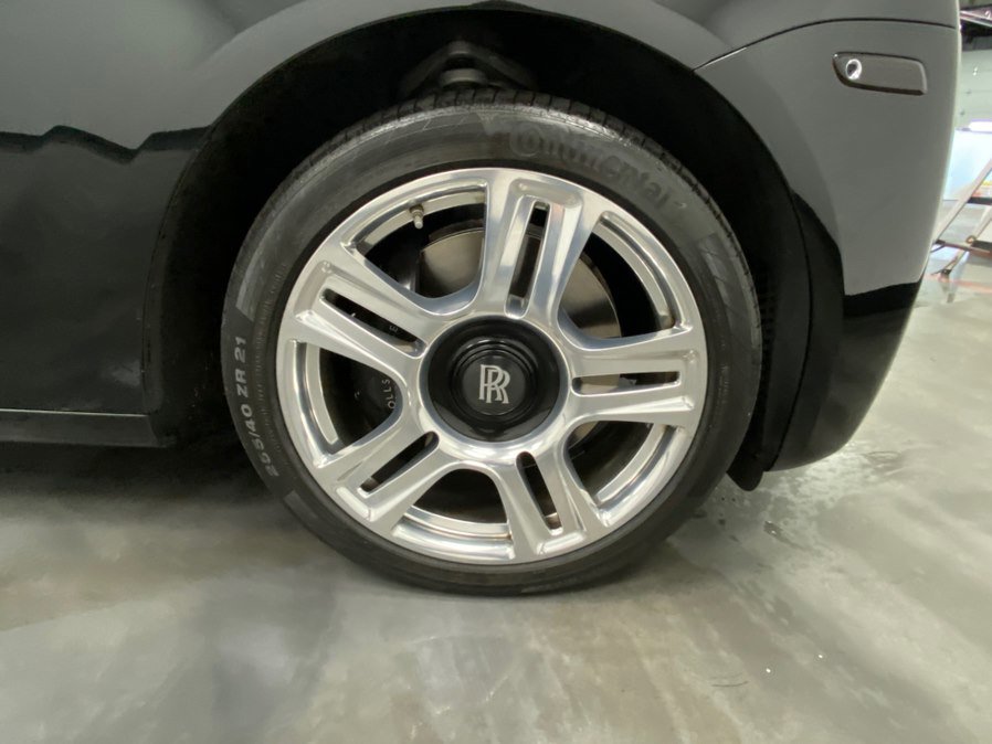 Used 2015 Rolls-Royce Ghost image 17