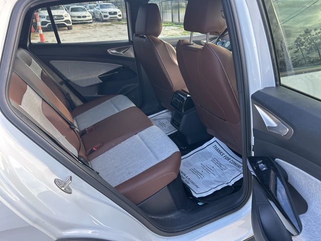 Used 2023 Volkswagen ID.4 Pro image 8