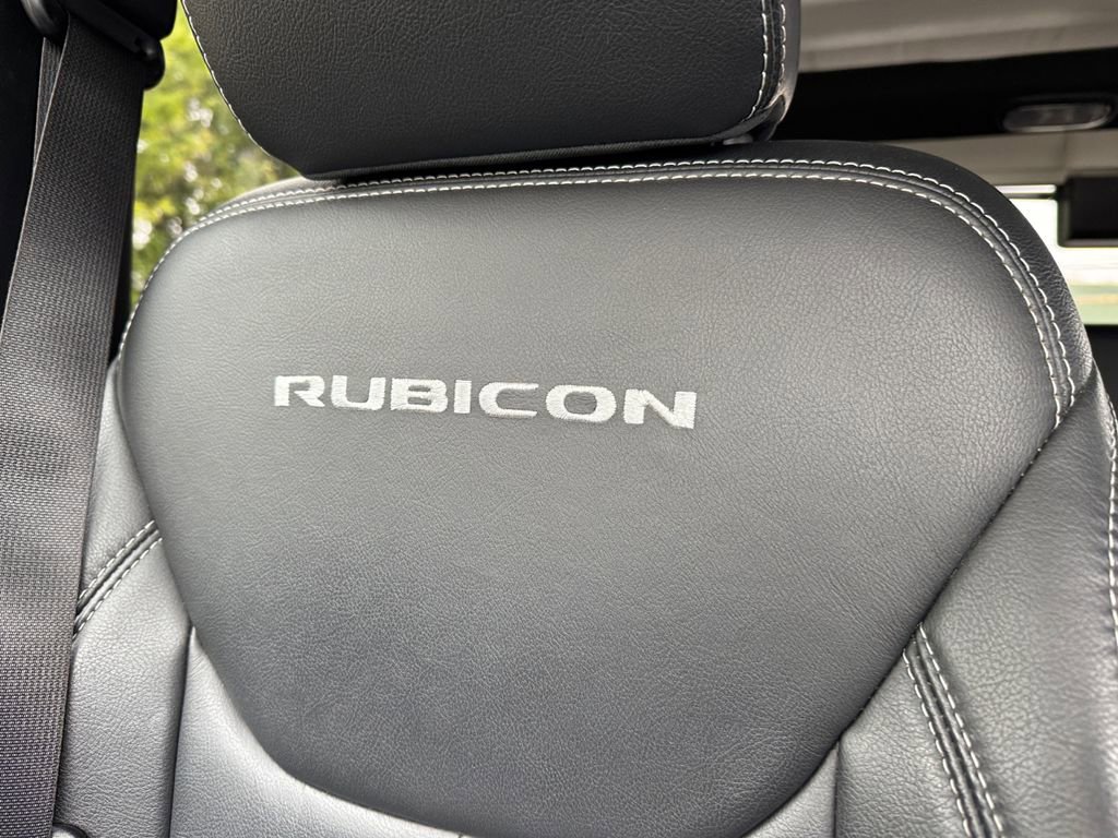 Used 2017 Jeep Wrangler Unlimited Rubicon image 25