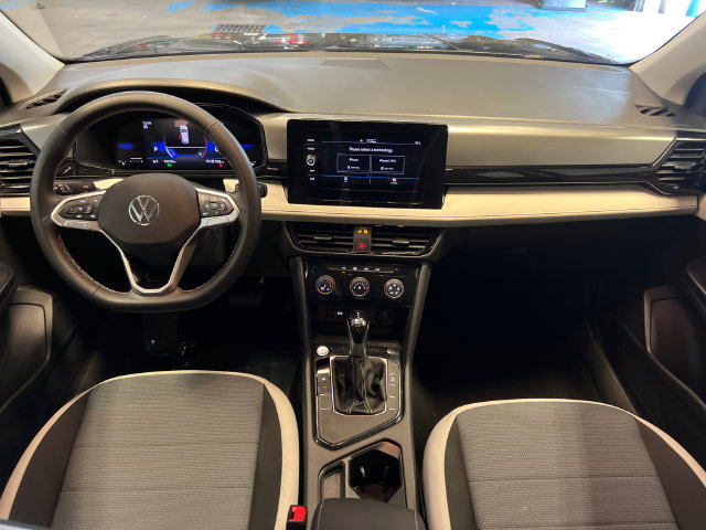 Certified 2025 Volkswagen Taos S FWD image 18
