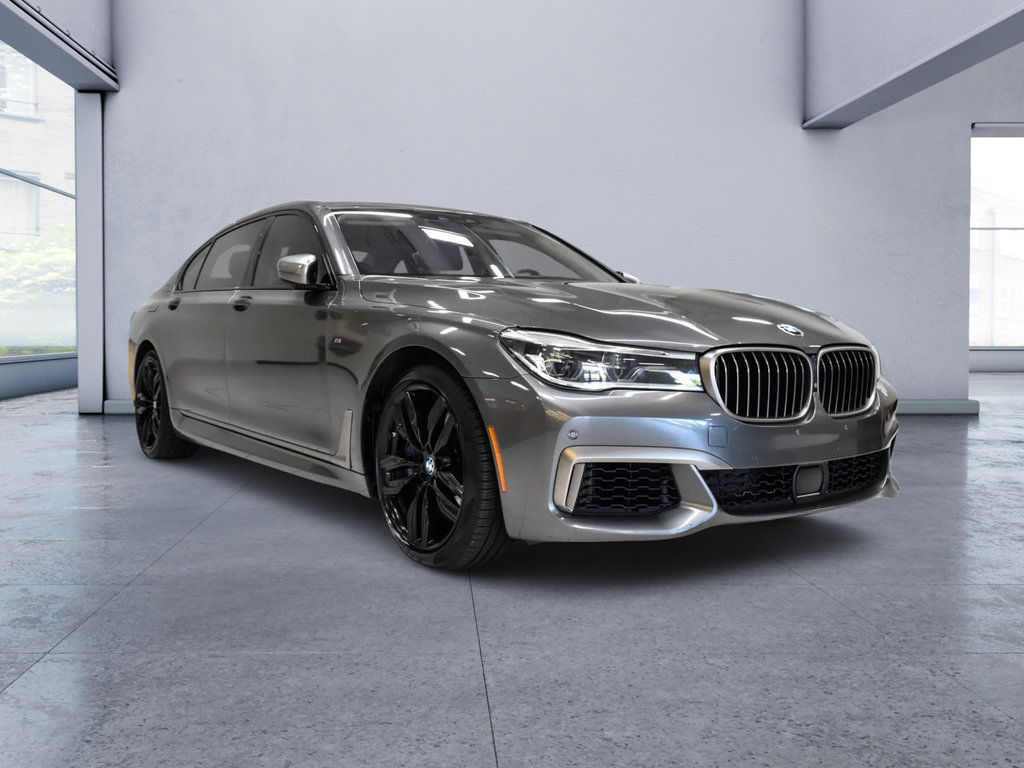Used 2018 BMW M760i xDrive AWD/4WD image 8