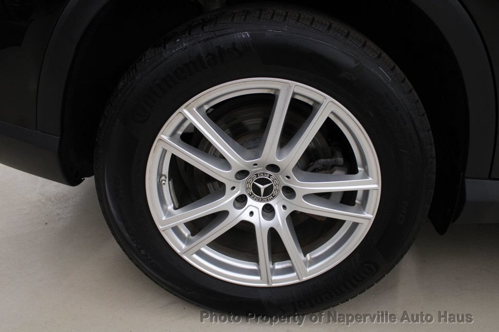 Used 2025 Mercedes-Benz GLC 300 4MATIC image 37