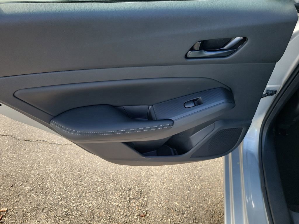 Used 2025 Nissan Altima 2.5 SV w/ SV Premium Package image 11