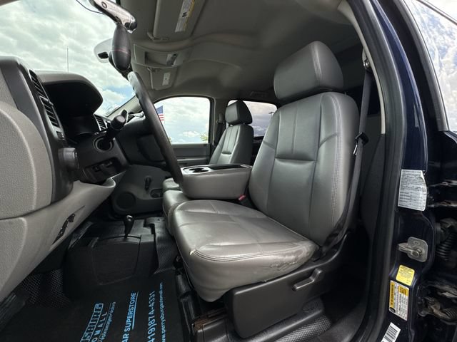Used 2009 Chevrolet Silverado 1500 W/T AWD/4WD image 15