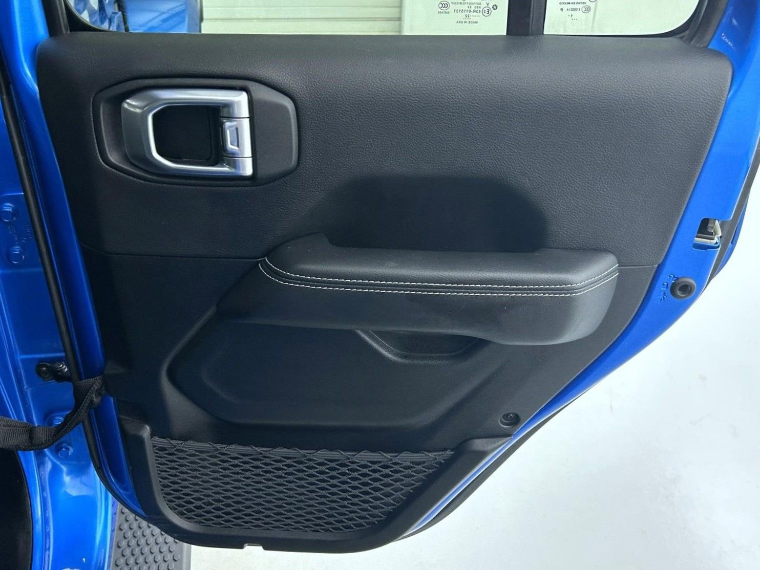 Certified 2022 Jeep Wrangler Unlimited Sahara w/ Cold Weather Group image 17