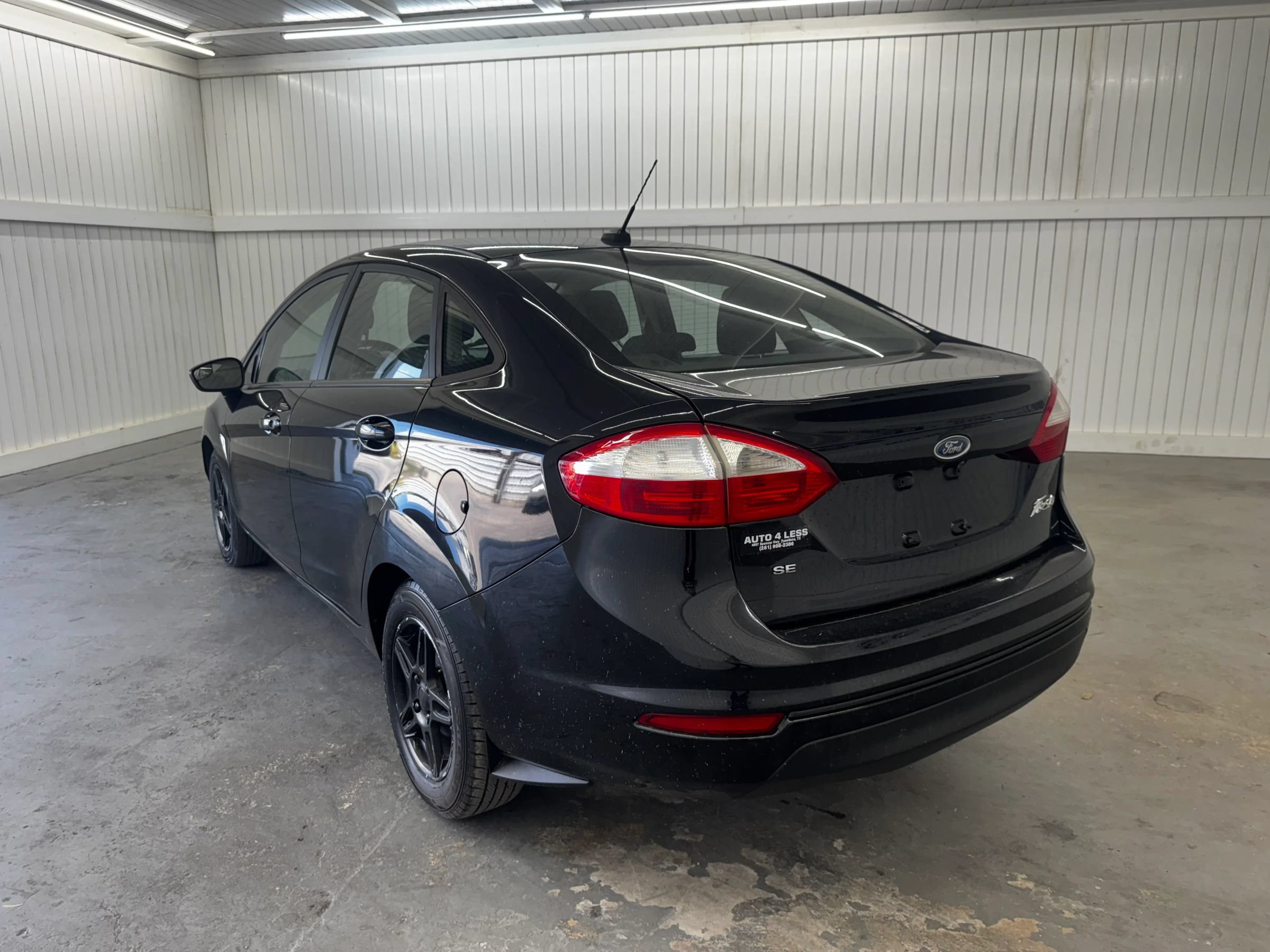 Used 2019 Ford Fiesta SE FWD image 7