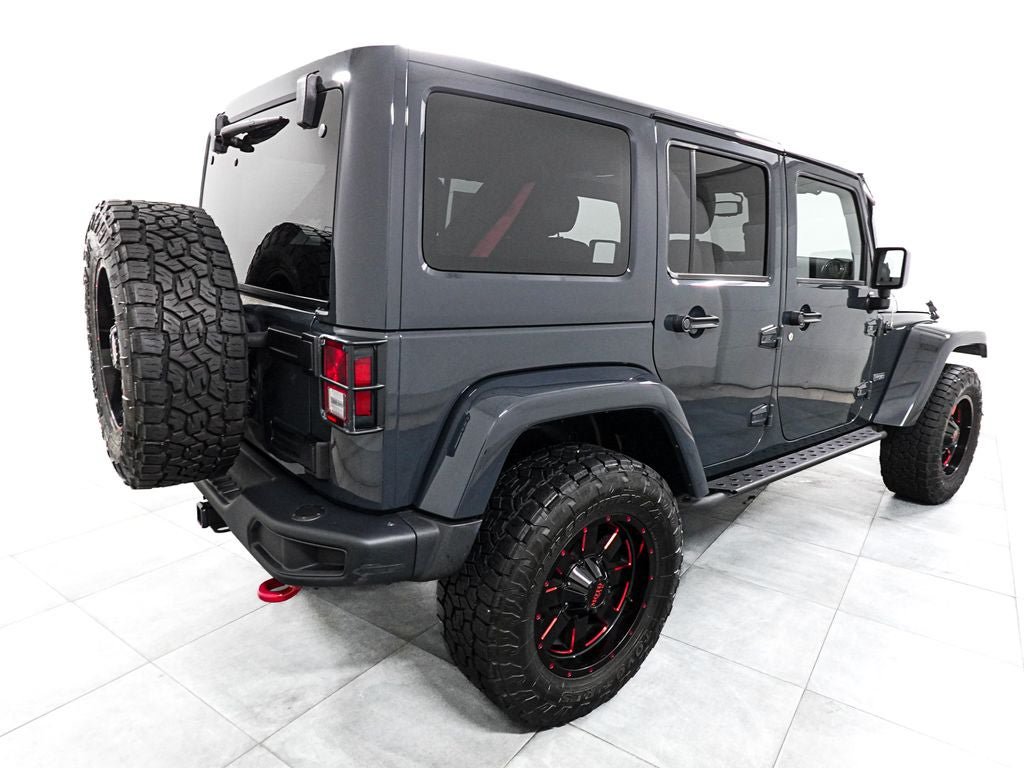 Used 2017 Jeep Wrangler Unlimited Rubicon AWD/4WD image 7