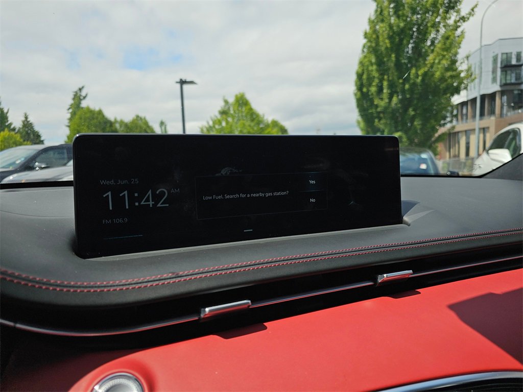 Used 2025 Genesis GV70 3.5T Sport w/ Sport Advanced Package image 28