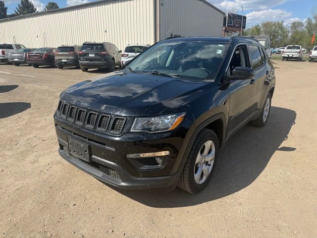 Used 2019 Jeep Compass Latitude w/ Popular Equipment Group AWD/4WD image 3