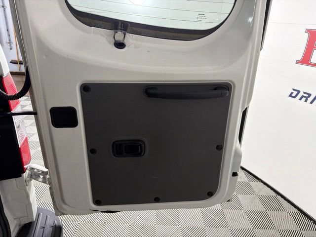 Used 2017 Nissan NV 3500 SL RWD image 32