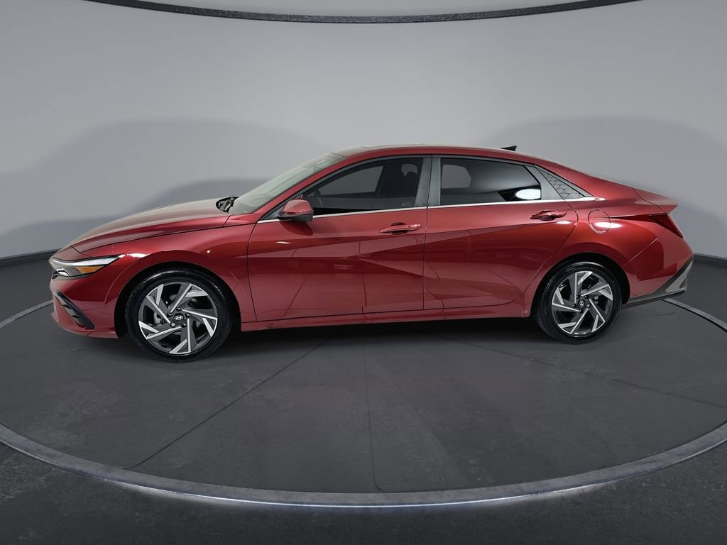 New 2025 Hyundai Elantra SEL FWD image 5